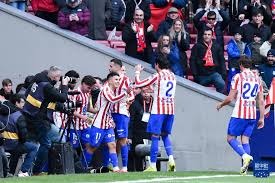 实在是等不及了！玩家在《我的世界》中还原《丝之歌》关卡